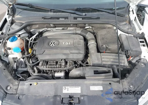 2014 Volkswagen Jetta 1.8T Se z USA, uszkodzony, nr VIN 3VWD17AJ1EM336613